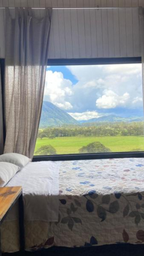 Cabaña2 con hermosa vista al valle